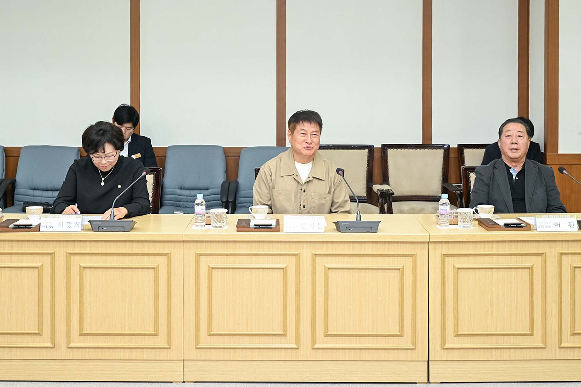 2025년 의정부시의회 역대 의장 초청 간담회