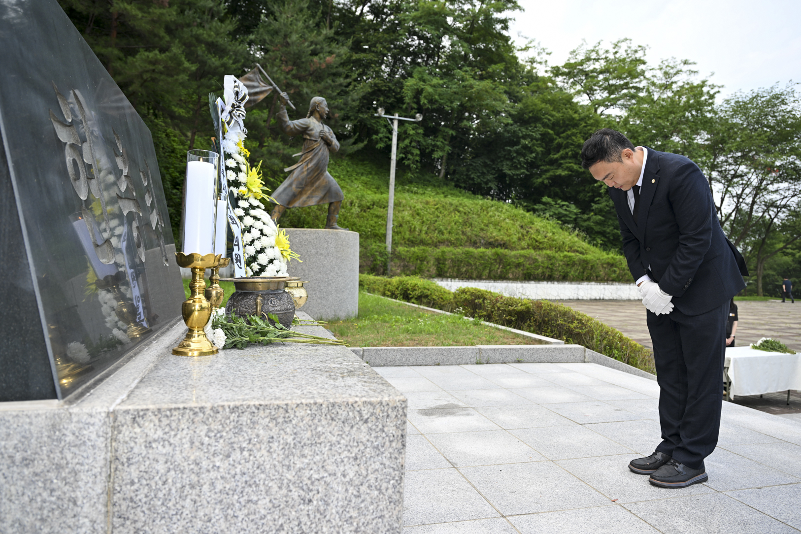 제10대 의정부시의회 현충탑 참배