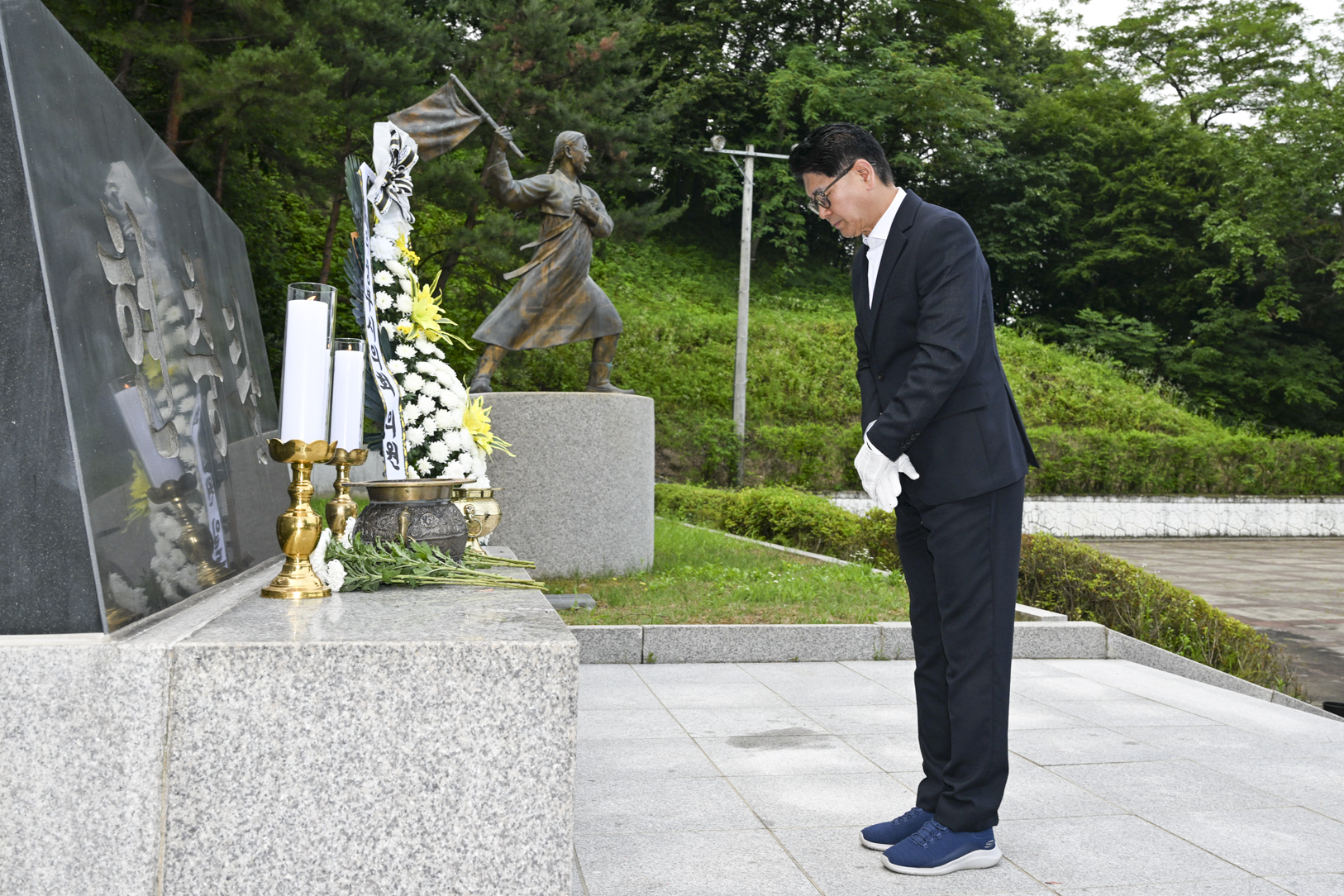 제10대 의정부시의회 현충탑 참배