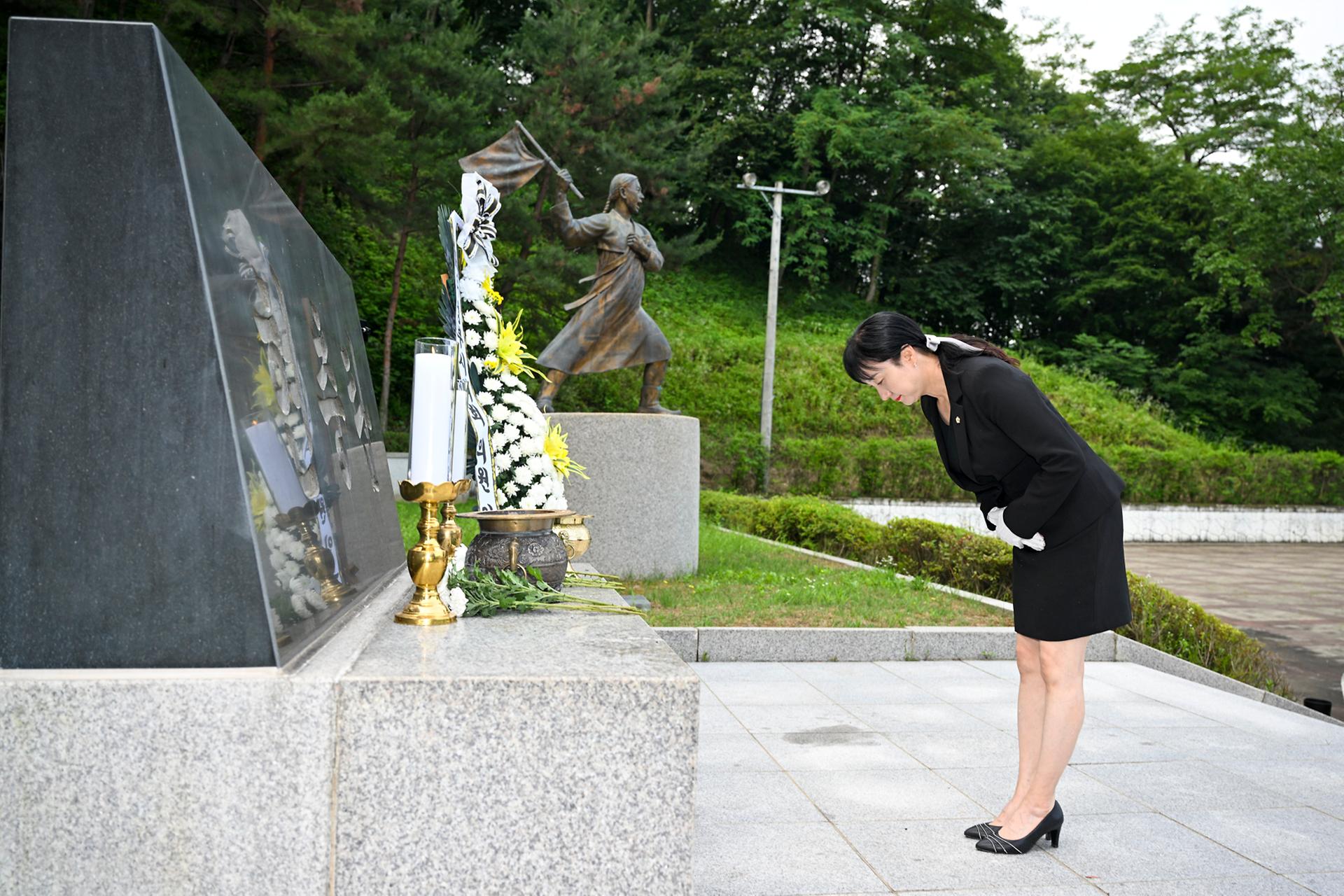20260701 현충탑 참배 (283).jpg