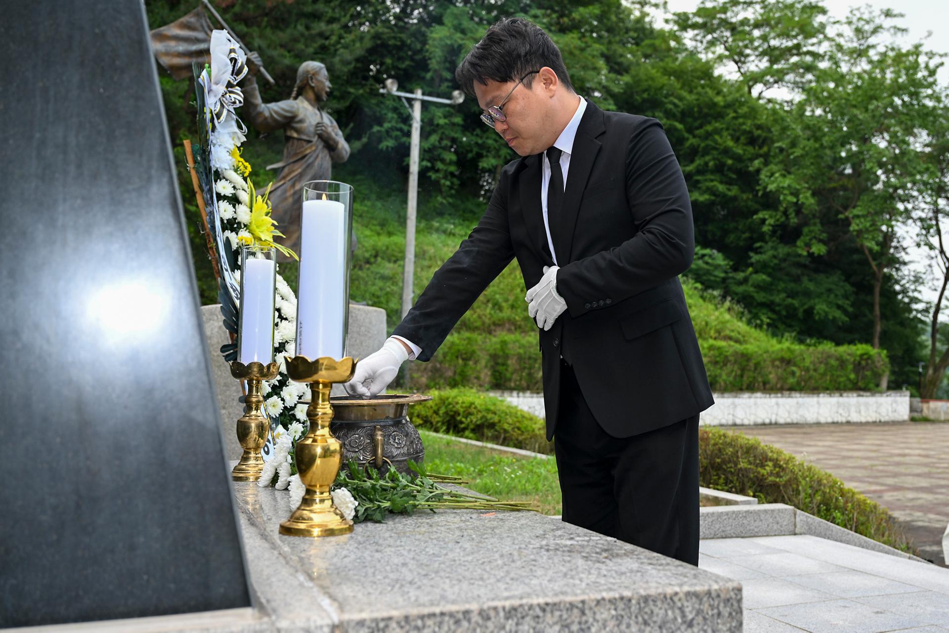 20260701 현충탑 참배 (367).jpg
