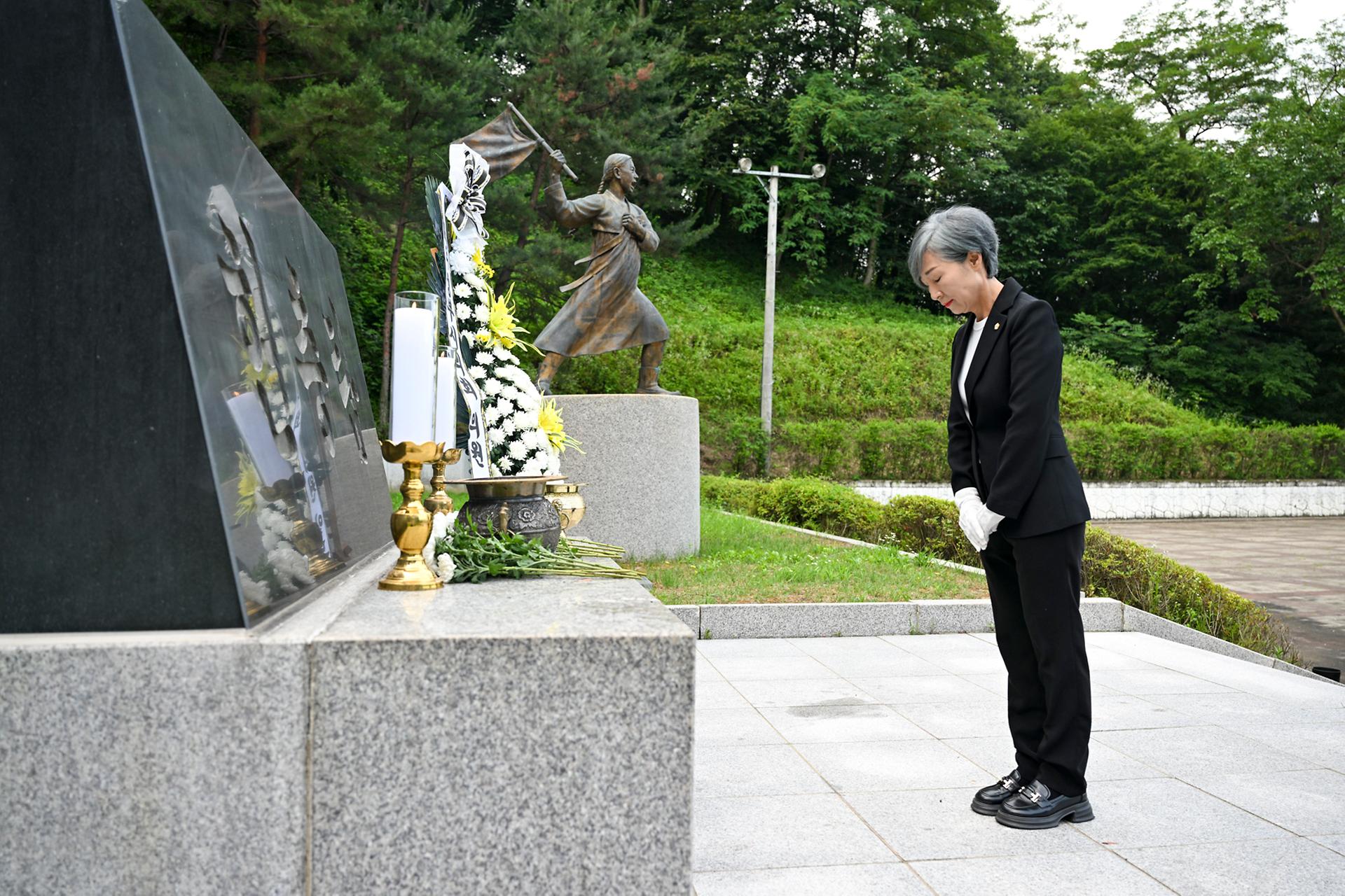 20260701 현충탑 참배 (514).jpg