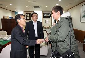 프로야구 넥센 히어로즈 임해동 투수 의회방문