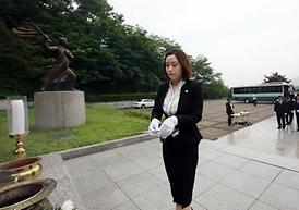 현충탑 참배 ( 7. 8  자일동 )