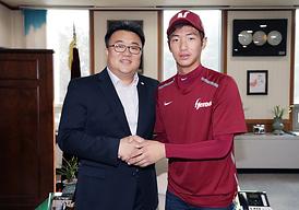 프로야구 넥센 히어로즈 임해동 투수 의회방문