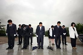 현충탑 참배