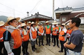 괴산군 수해복구 자원봉사 구슬땀 흘려