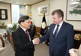 우호도시 러시아 비로비잔시 대표단 의회방문