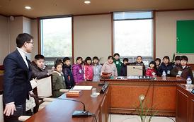 새시대어린이집 어린이 의정부시의회 방문