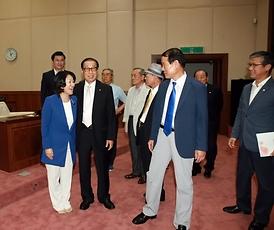 대한노인회 의정부시지회 의회견학