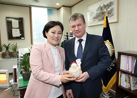 우호도시 러시아 비로비잔시 대표단 의회방문