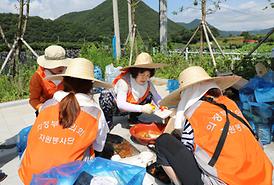 괴산군 수해복구 자원봉사 구슬땀 흘려