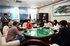 해외 우호도시 대표단 의회방문