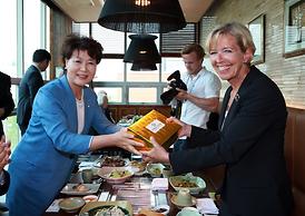 노르웨이 육군이동외과병원 기념비 제막식