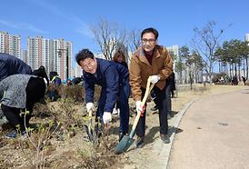 제74회 식목일 나무심기 행사
