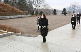 현충탑 참배