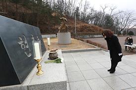 현충탑 참배