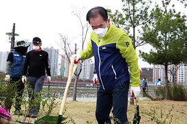 제76회 식목일 나무심기 행사