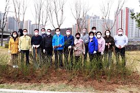 제76회 식목일 나무심기 행사