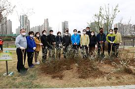제76회 식목일 나무심기 행사
