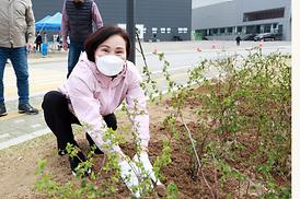 제76회 식목일 나무심기 행사