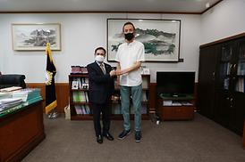 한기범재단관계자방문