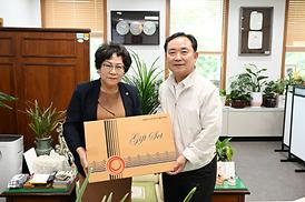 양양군의회 의정시의회 및 도서관 견학