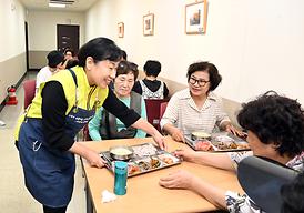 의정부시의회, 제9대 후반기 개원 맞아  배식 봉사활동으로 따뜻한 나눔 실천