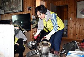 의정부시의회, 가평군 수해 복구 참여...성금 300만원 전달