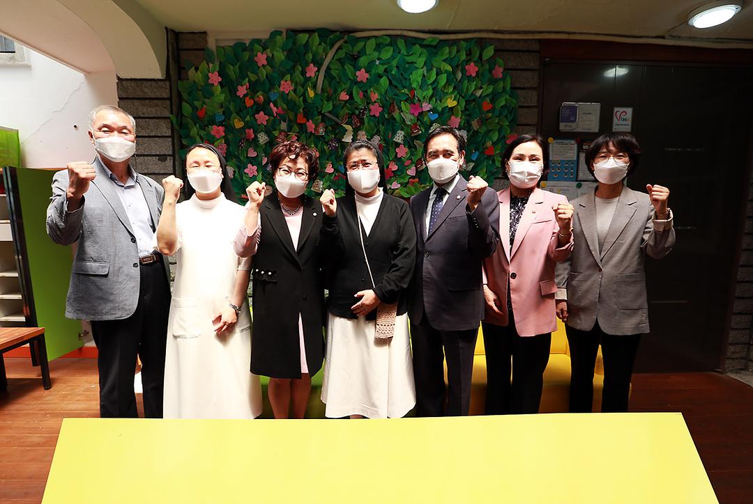 가정의 달 맞아 관내 지역아동센터 현장 방문1