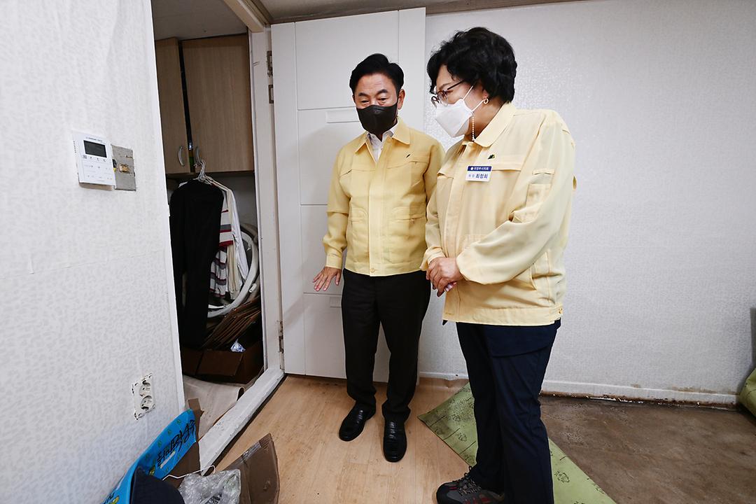 의정부시의회, 집중호우 침수피해 현장방문1