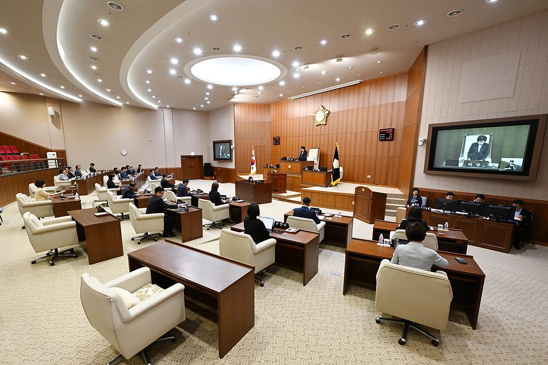 제324회 임시회 개회1