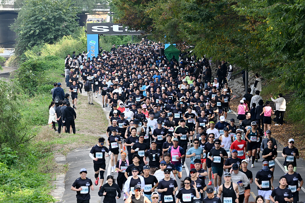의정부시의회, 2025 의정부시 하천 마라톤 전국대회 참석2